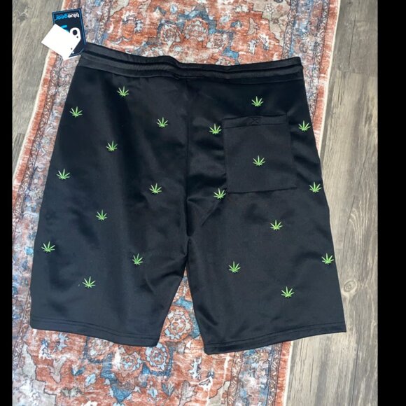 Size men's XXL Blue Gear Black and Neon green leaf knit shorts - Picture 3 of 3